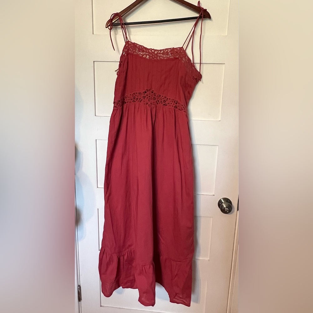 Rose Lace-Trim Maxi Dress